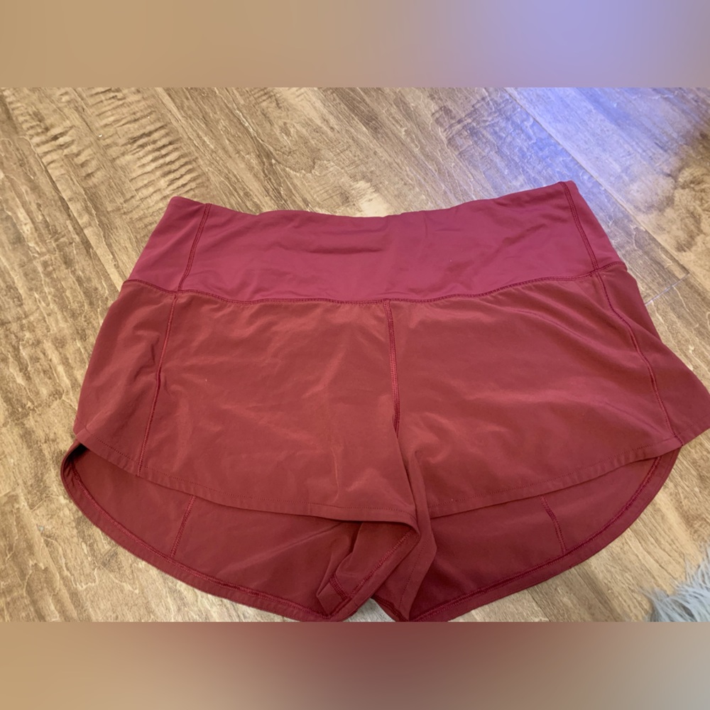 Size 10 2.5 inch Lululemon shorts